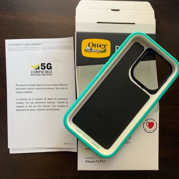 iPhone 14 Pro Otterbox defender case - Picture 3 of 4